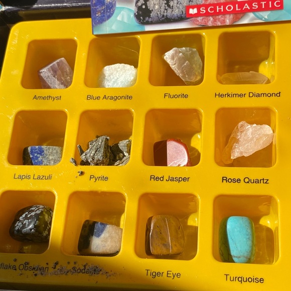 Scholastic gem 💎 collection - Picture 3 of 4